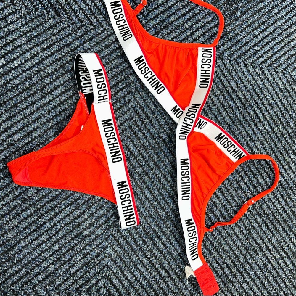 Women moschino thong swim